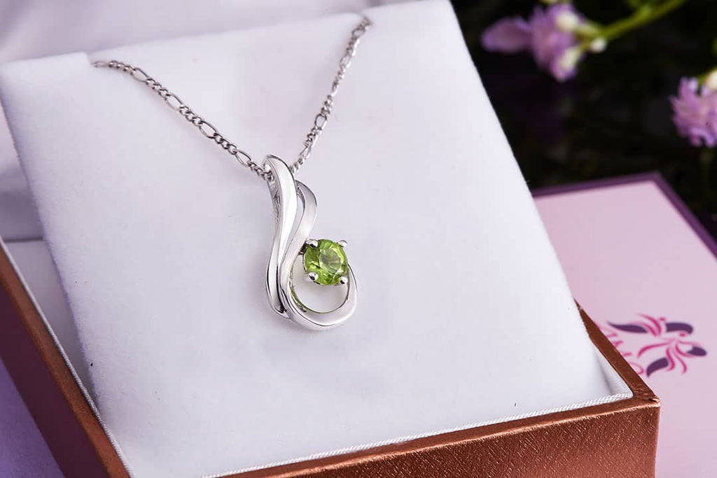 Mề đay Đá quý tự nhiên Peridot Pendant Necklace in Sterling Silver by AME Jewellery