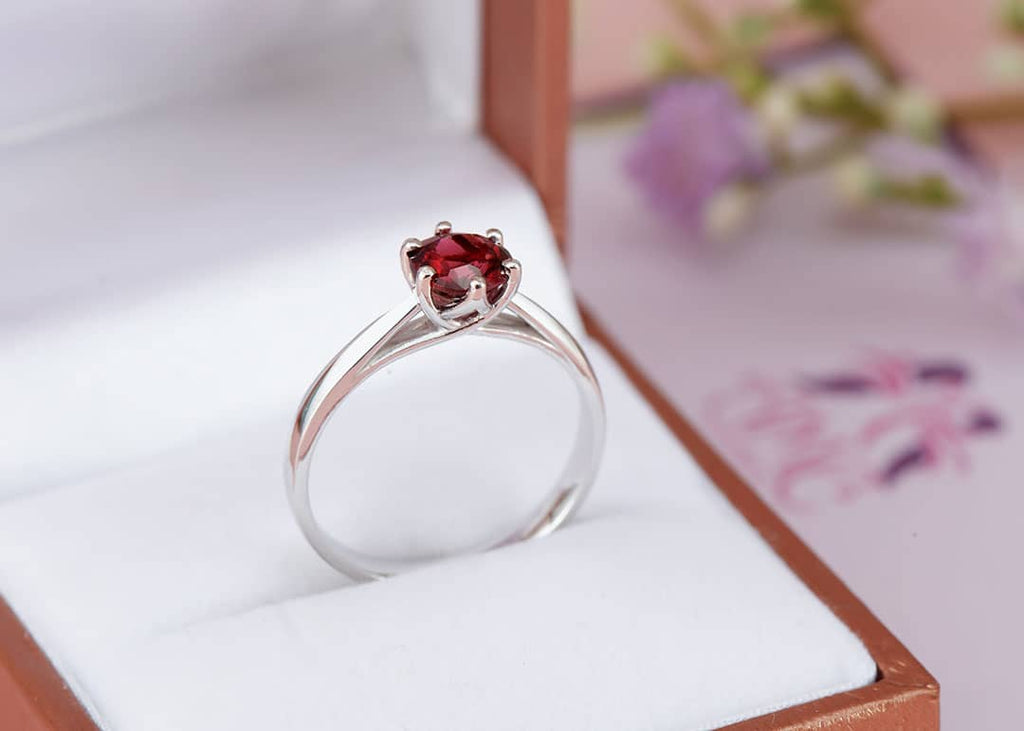 Nhẫn Đá quý tự nhiên Red Garnet 6-prong ring in sterling silver by AME Jewellery