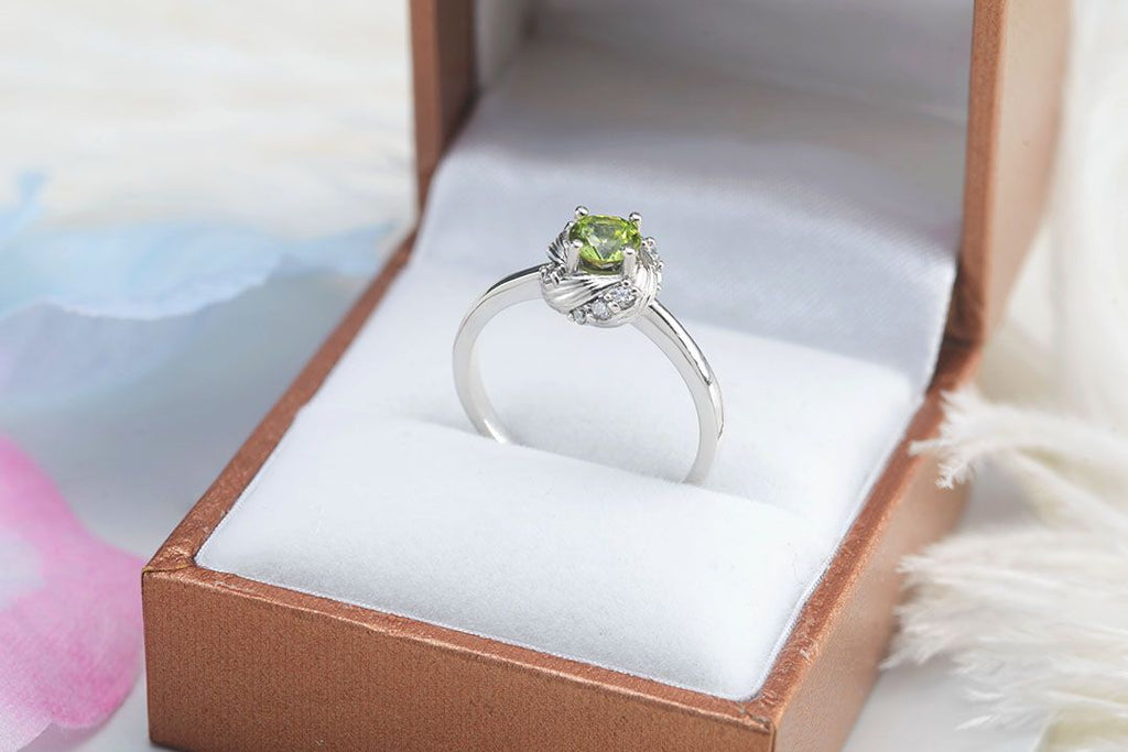 Nhẫn nữ Đá quý tự nhiên Peridot ring in sterling silver by AME Jewellery