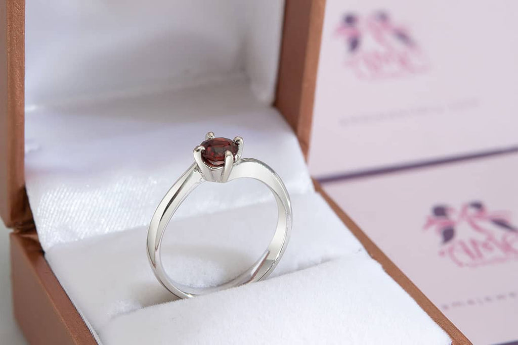 Nhẫn nữ Đá quý thiên nhiên Red Garnet Twist Ring in Sterling Silver by AME Jewellery