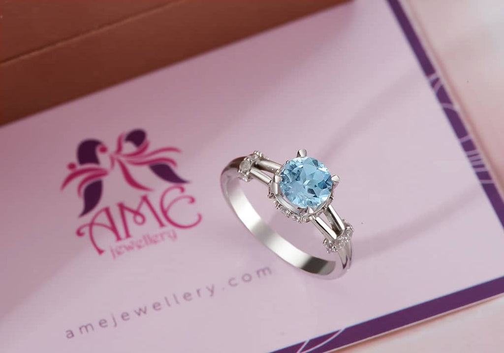 Nhẫn nữ Đá quý thiên nhiên Swiss Blue Topaz Split Shank Ring in Sterling Silver by AME Jewellery