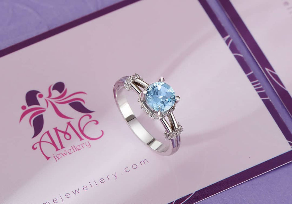 Nhẫn nữ Đá quý thiên nhiên Swiss Blue Topaz Split Shank Ring in Sterling Silver by AME Jewellery