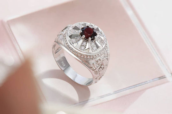 Nhẫn Mỹ Nam Đá quý thiên nhiên Red Garnet US Army Ring | AME Jewellery