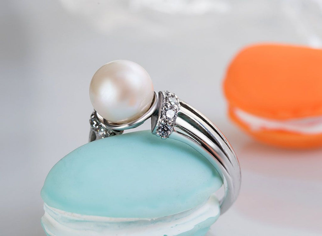 Nhẫn nữ Ngọc trai trắng White Freshwater Pearl Classic Ring by AME Jewellery