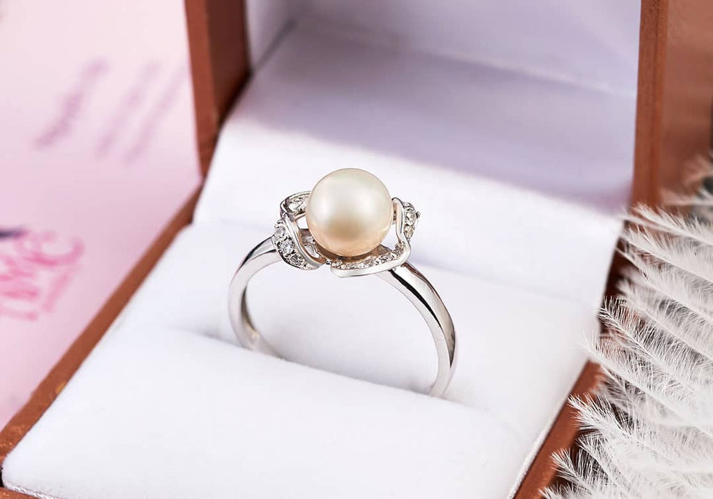 Nhẫn nữ Ngọc trai trắng White Freshwater Pearl Ring by AME Jewellery