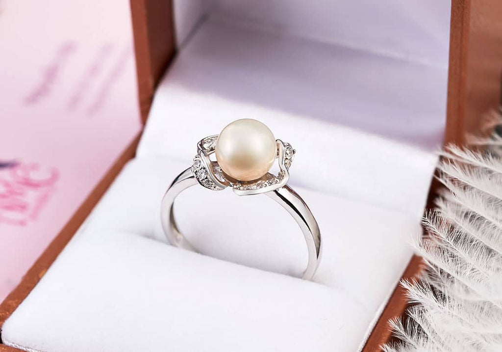 Nhẫn nữ Ngọc trai nuôi nước ngọt trắng | White Freshwater Cultured Pearl Ring | AME Jewellery