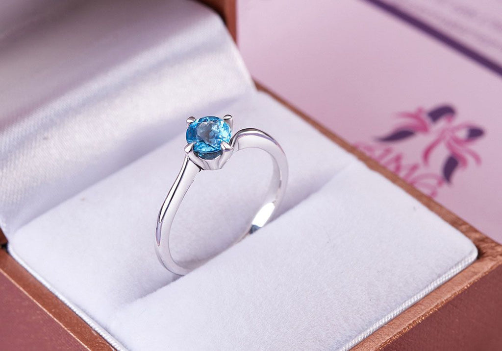 Nhẫn Đá quý thiên nhiên Blue Topaz solitaire twist ring - AME Jewellery