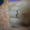 Nhẫn Đá quý thiên nhiên Peridot solitaire twist ring - AME Jewellery