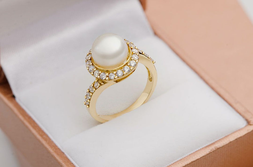 Nhẫn nữ Vàng Ngọc trai trắng White Freshwater Pearl Twist Ring in 14K Yellow Gold by AME Jewellery