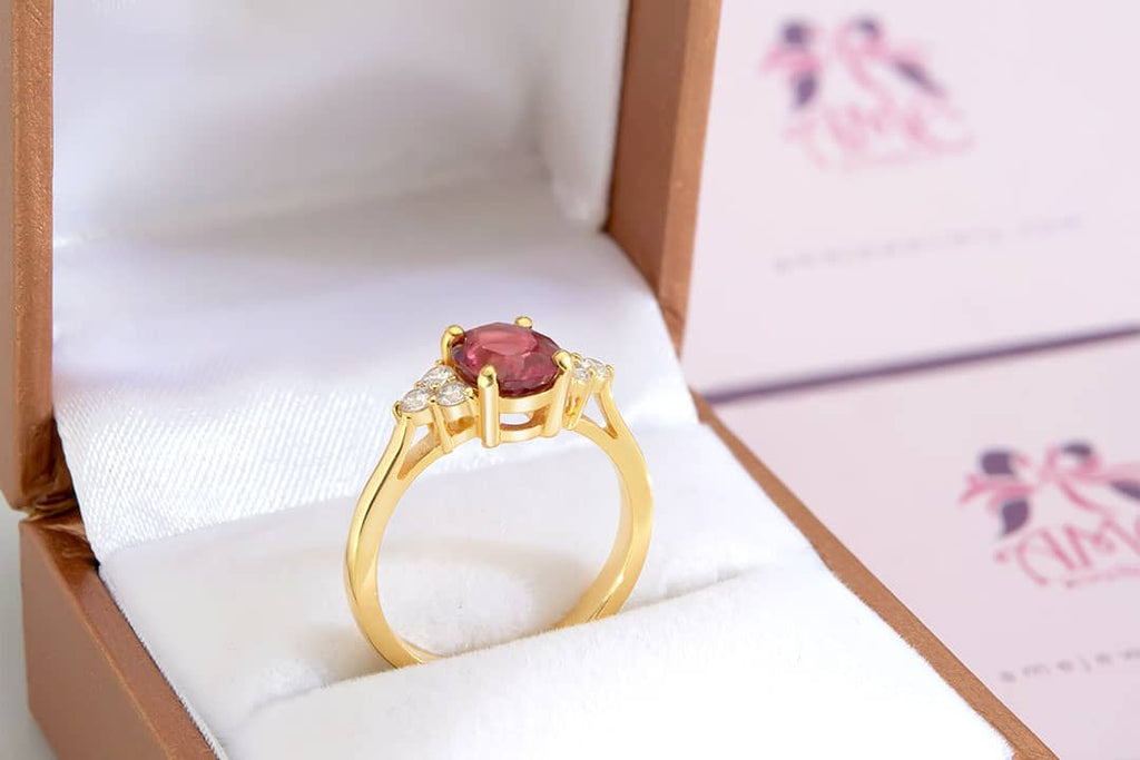 Nhẫn Vàng Đá quý tự nhiên Oval Pink Purple Garnet Ring in 14K Yellow Gold by AME Jewellery