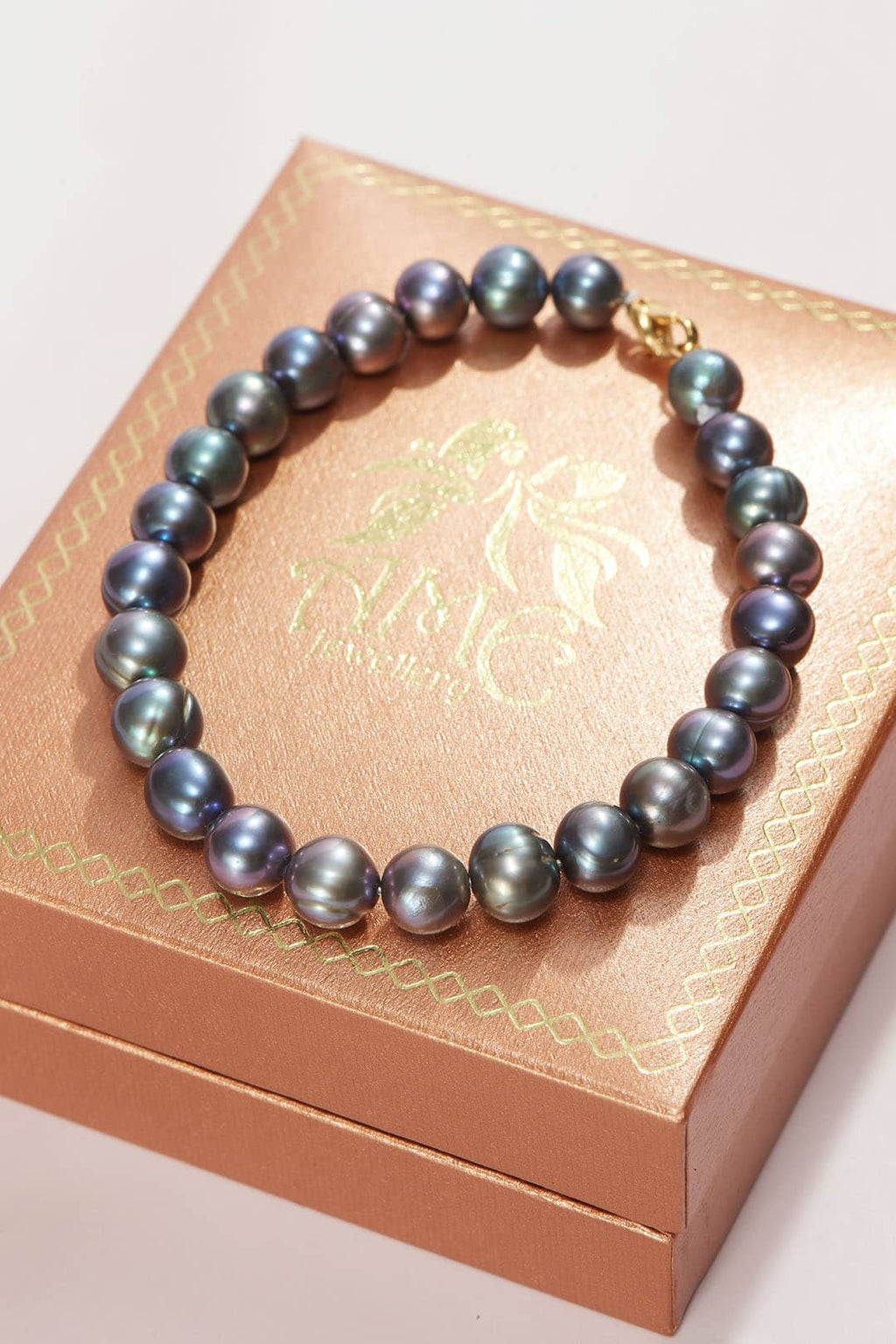 Vòng tay chuỗi Ngọc trai Peacock Pearl Strand Bracelet by AME Jewellery