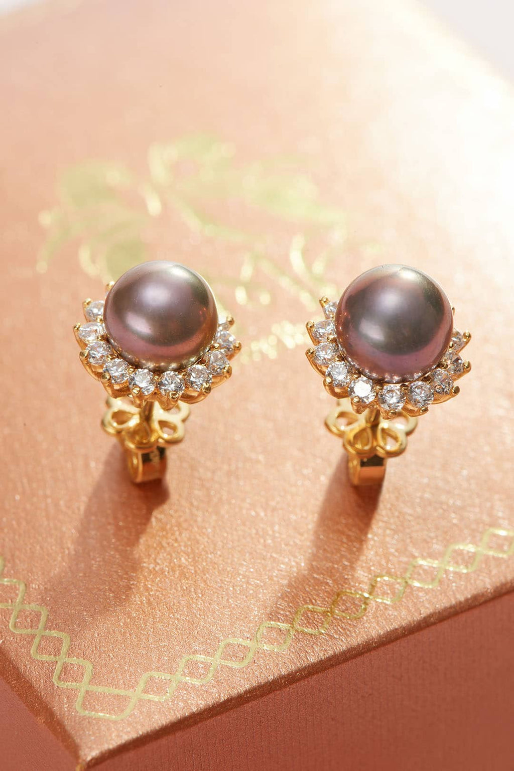 Bông tai Vàng Ngọc trai Aubergine Freshwater Cultured Pearl SunflowerEarrings in 14K Yellow Gold by AME Jewellery