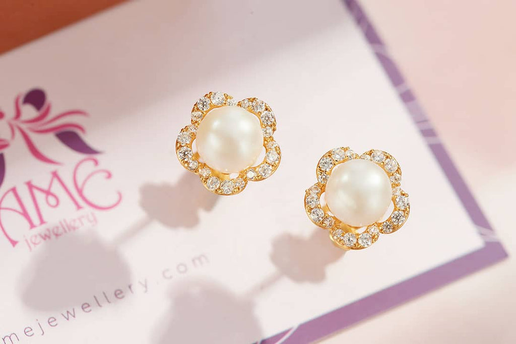 Bông tai Hoa Vàng 14K Ngọc trai White Freshwater Pearl Gold Earrings | AME Jewellery