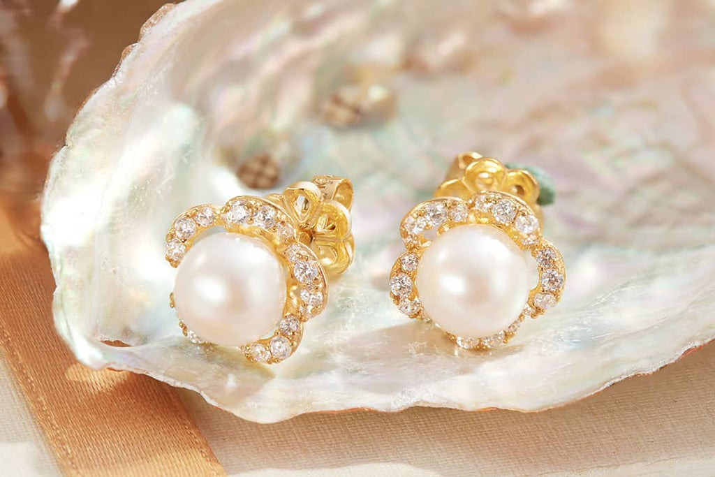 Bông tai Hoa Vàng 14K Ngọc trai White Freshwater Pearl Gold Earrings | AME Jewellery