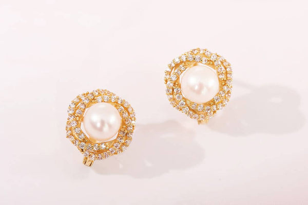 Bông tai Vàng Ngọc Trai trắng | White Freshwater Cultured Pearl English Lock Earrings 14K Yellow Gold | AME Jewellery