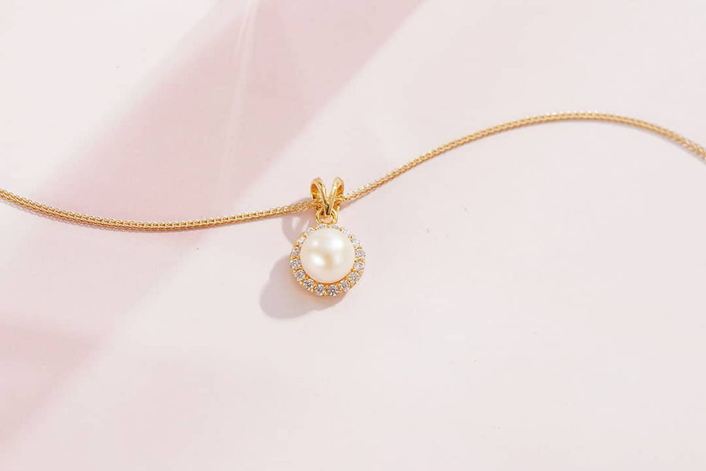 Mặt dây chuyền Vàng Ngọc trai trắng White Freshwater Pearl Halo Gold Pendant Necklace by AME Jewellery