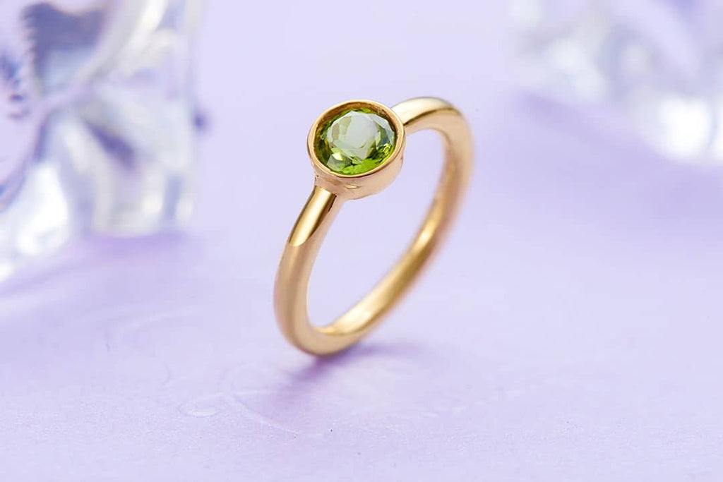 Nhẫn nữ Vàng 14K Đá quý thiên nhiên Peridot Bezel Ring in 14K Yellow Gold by AME Jewellery