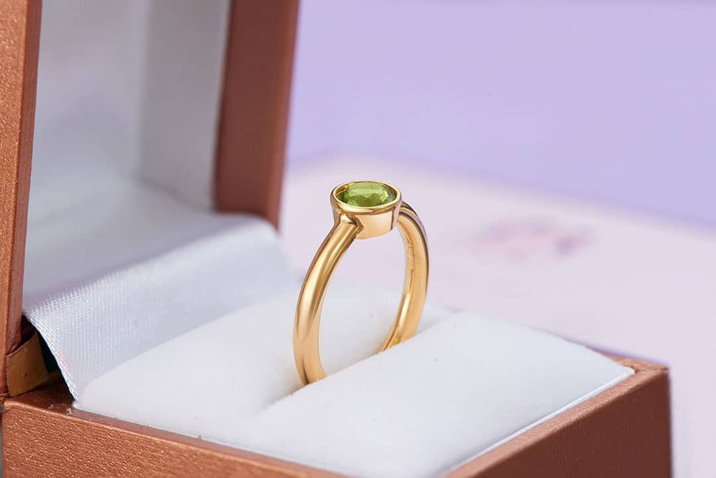 Nhẫn nữ Vàng 14K Đá quý thiên nhiên Peridot Bezel Ring in 14K Yellow Gold by AME Jewellery