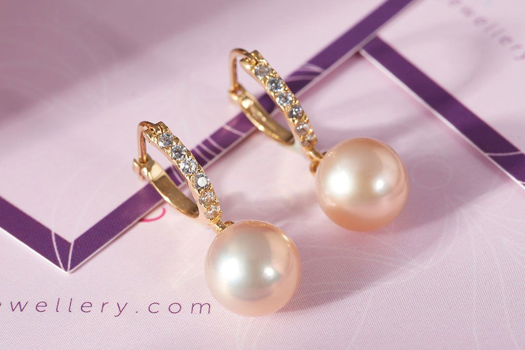 Bông tai Vàng 14K Ngọc trai Pink Freshwater Pearl Hinged Earrings in 14K Yellow Gold by AME Jewellery