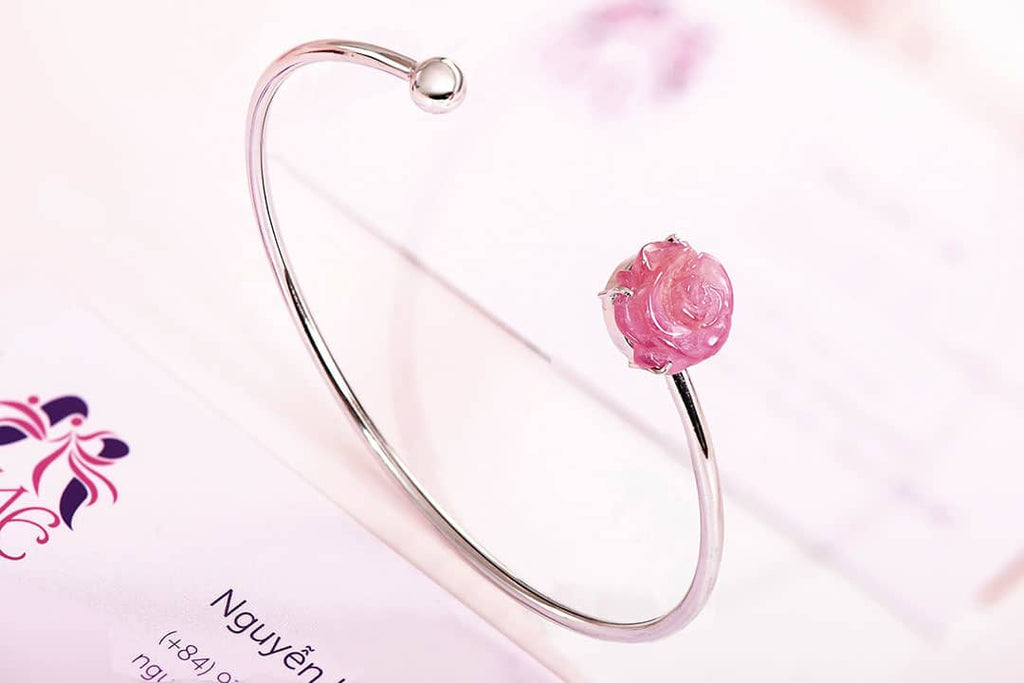 Vòng tay Vàng trắng Hoa hồng Đá quý tự nhiên Ruby Carved Rose Flower Open Bangle in 10K White Gold by AME Jewellery