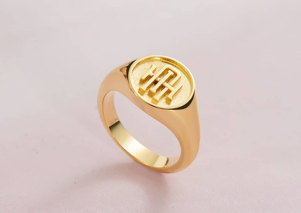 Personalized Monogram Signet Ring in 18K Yellow Gold | AME Jewellery