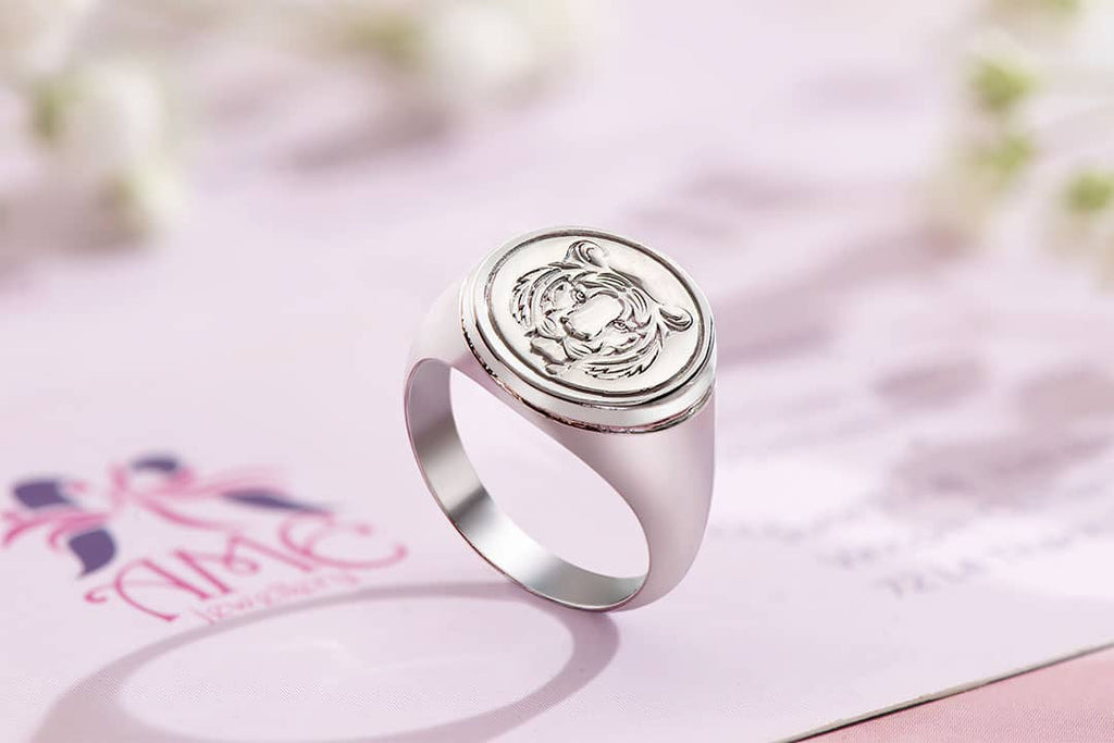 Nhẫn ngón út khắc hình Hổ Little Finger Signet Ring | AME Jewellery