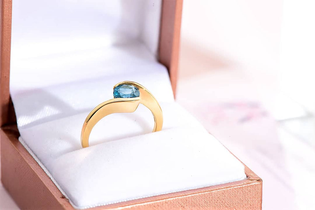 Nhẫn nữ Vàng Đá quý tự nhiên London Blue Topaz Solitaire Ring in 14K Yellow Gold by AME Jewellery