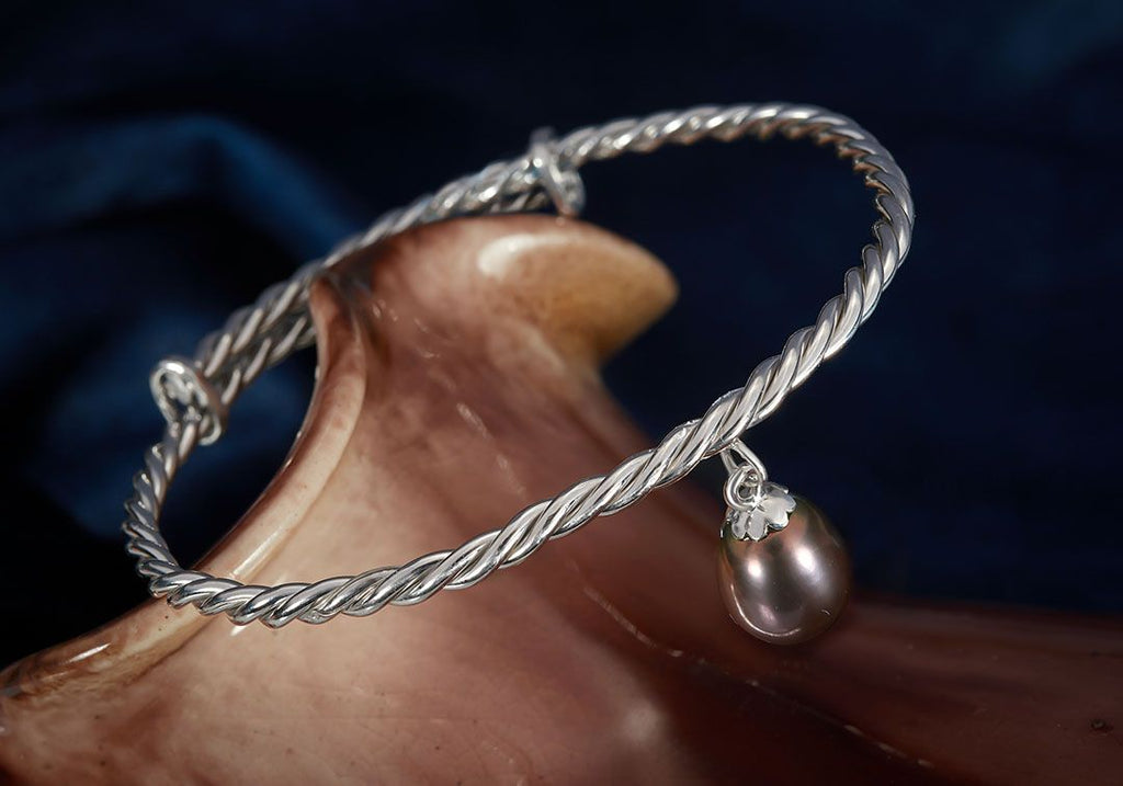 Vòng tay ngọc trai nước ngọt peacock Freshwater pearl cable bangle - AME Jewellery