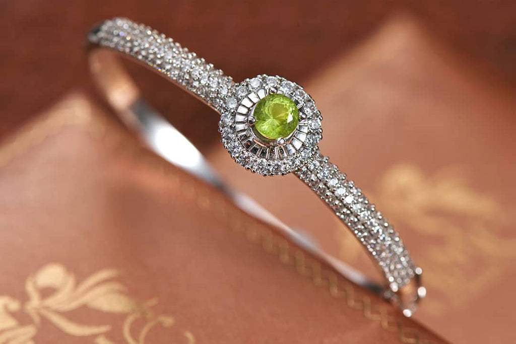 Vòng tay Đá quý thiên nhiên Peridot Halo Bangle in Sterling Silver by AME Jewellery