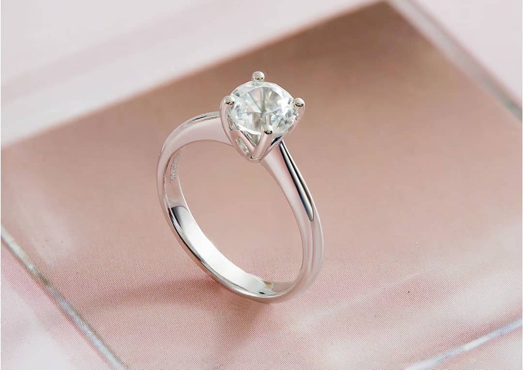 Nhẫn Vàng 14K Đá quý thiên nhiên White Zircon Gold Ring | AME Jewellery